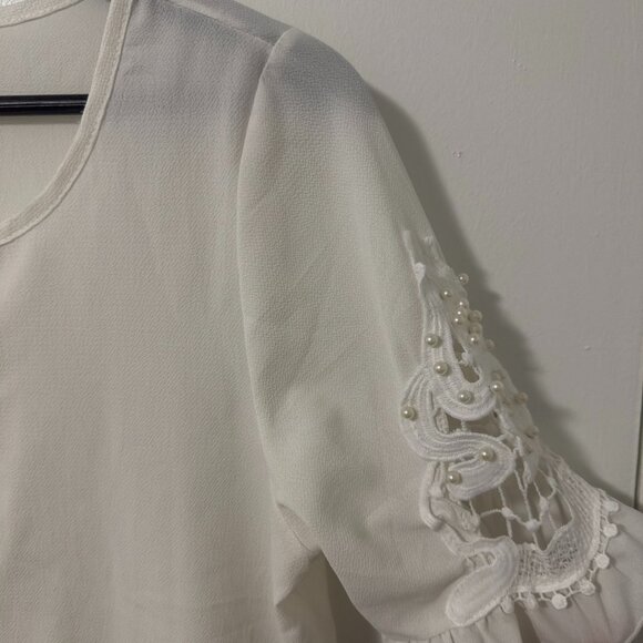 Tesoro White Blouse – XL – Pearl Detail on Sleeves - Picture 3 of 5
